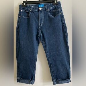 dkin Blue Denim Capri Jeans